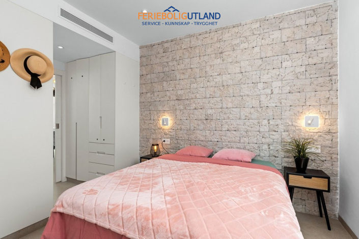 Image No.30-2 Bed Apartment for sale