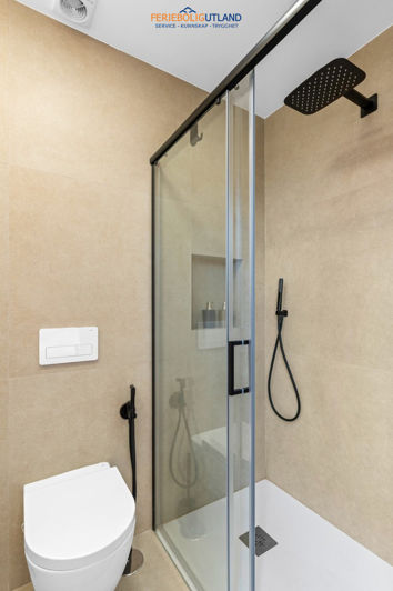 Image No.33-2 Bed Apartment for sale