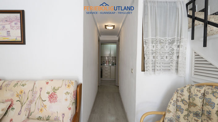 Image No.12-3 Bed Townhouse for sale