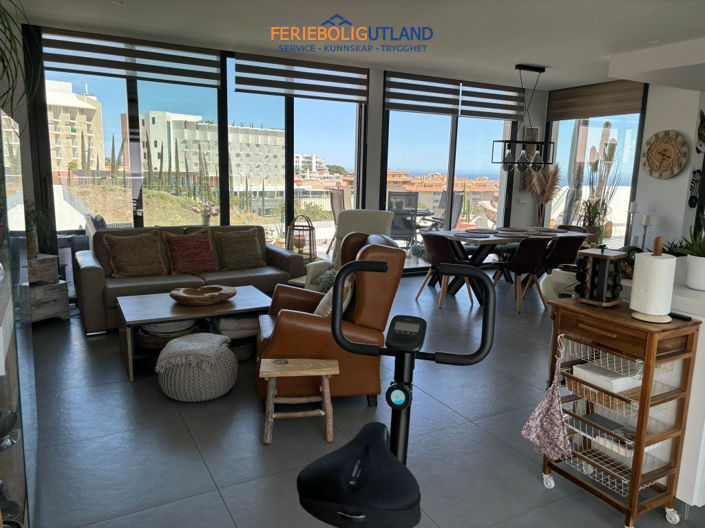 Image No.25-2 Bed Apartment for sale