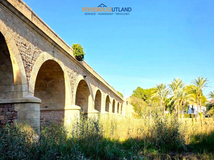 Image No.2-5 Bed Villa for sale