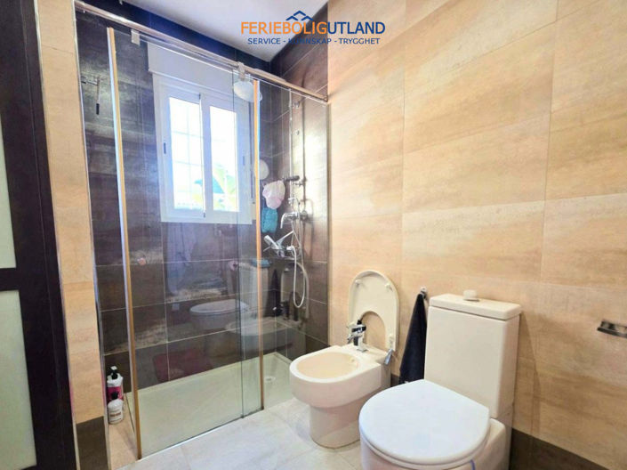 Image No.21-5 Bed Villa for sale