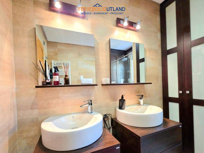 Image No.22-5 Bed Villa for sale