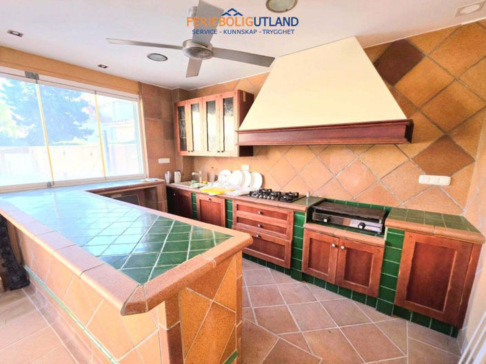 Image No.36-5 Bed Villa for sale