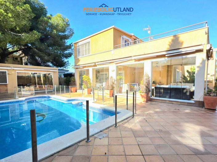 Image No.6-5 Bed Villa for sale