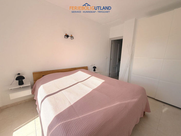 Image No.25-2 Bed Apartment for sale