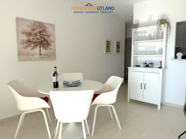 Image No.43-2 Bed Apartment for sale
