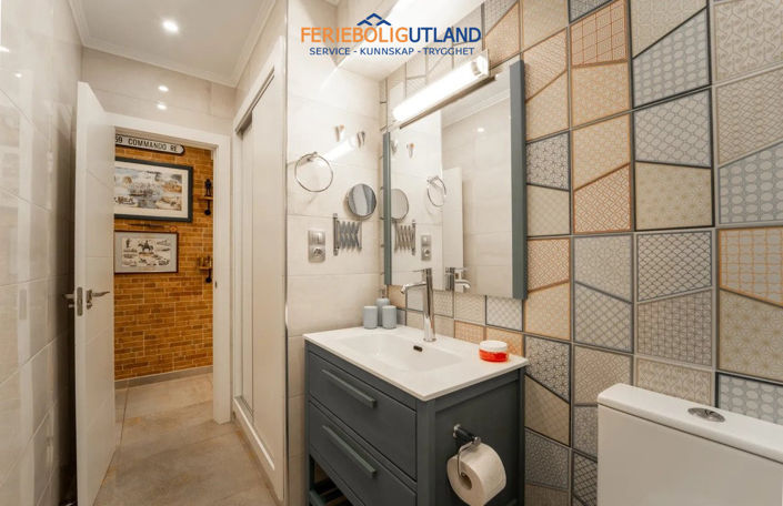 Image No.20-2 Bed Apartment for sale
