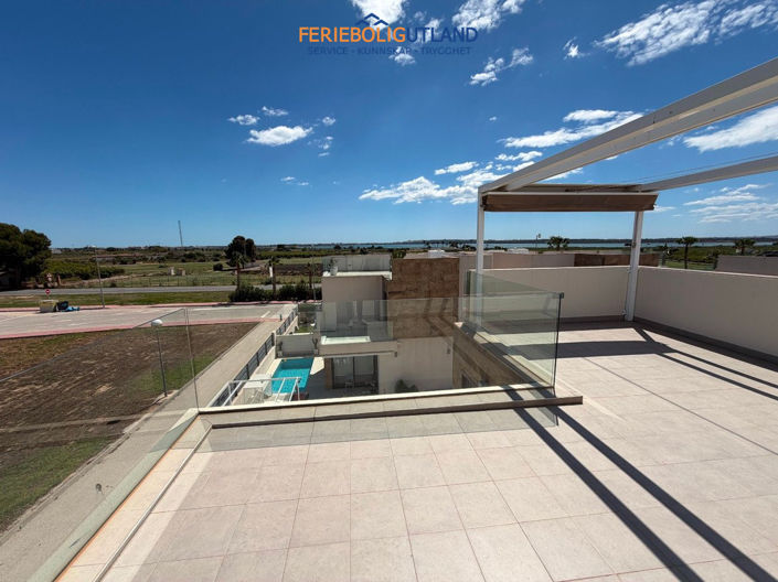 Image No.27-3 Bed Villa for sale