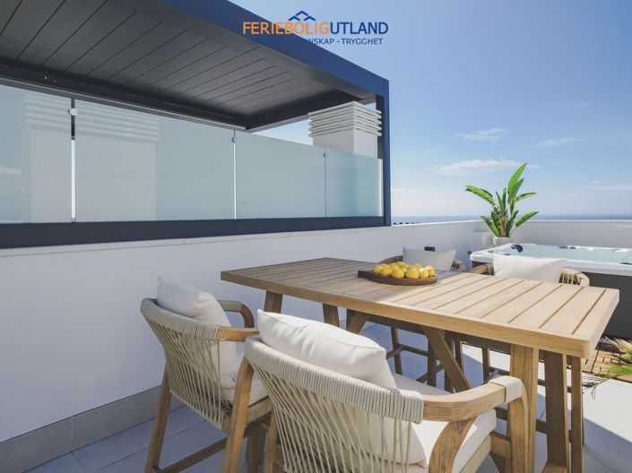 Image No.16-2 Bed Apartment for sale