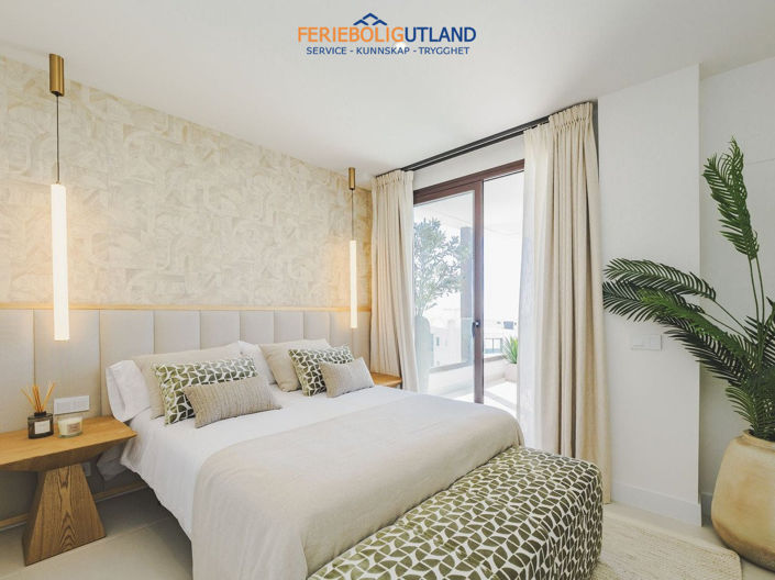 Image No.24-2 Bed Apartment for sale