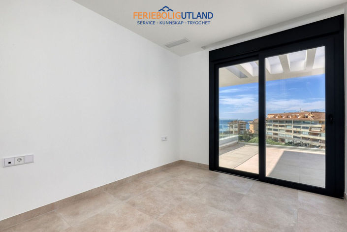 Image No.18-2 Bed Apartment for sale