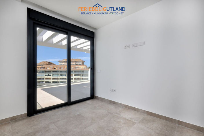 Image No.20-2 Bed Apartment for sale