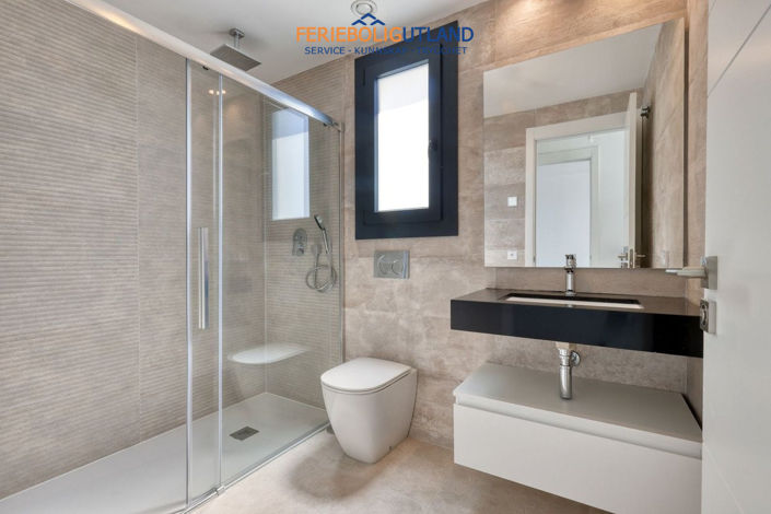 Image No.22-2 Bed Apartment for sale