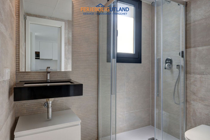 Image No.24-2 Bed Apartment for sale