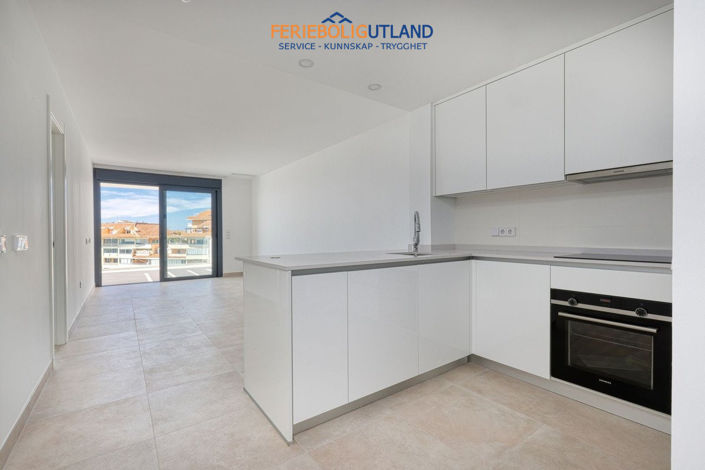 Image No.7-2 Bed Apartment for sale
