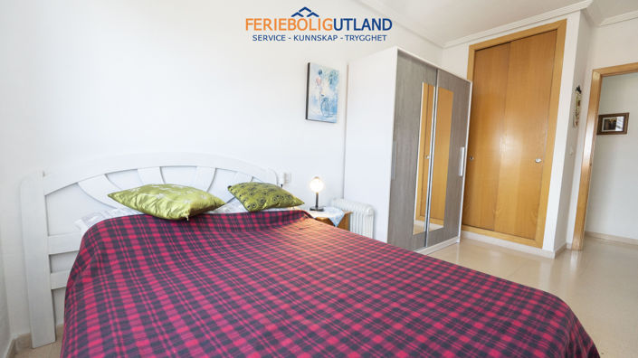 Image No.24-3 Bed Apartment for sale