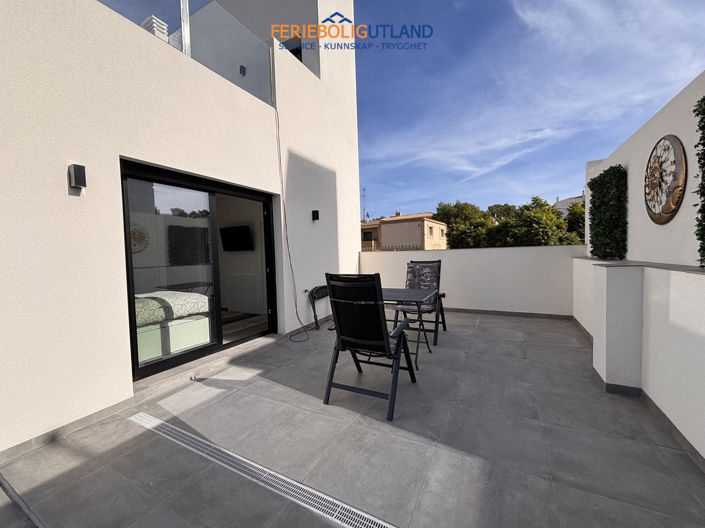 Image No.30-2 Bed Villa for sale