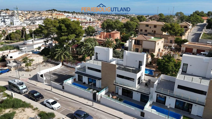 Image No.37-2 Bed Villa for sale