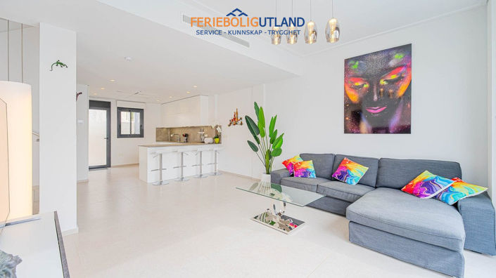 Image No.8-4 Bed Villa for sale