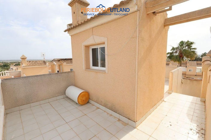 Image No.16-2 Bed Townhouse for sale