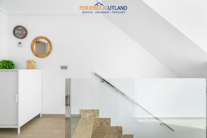 Image No.20-3 Bed Townhouse for sale