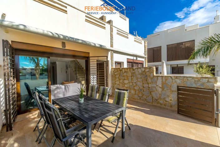 Image No.31-3 Bed Townhouse for sale