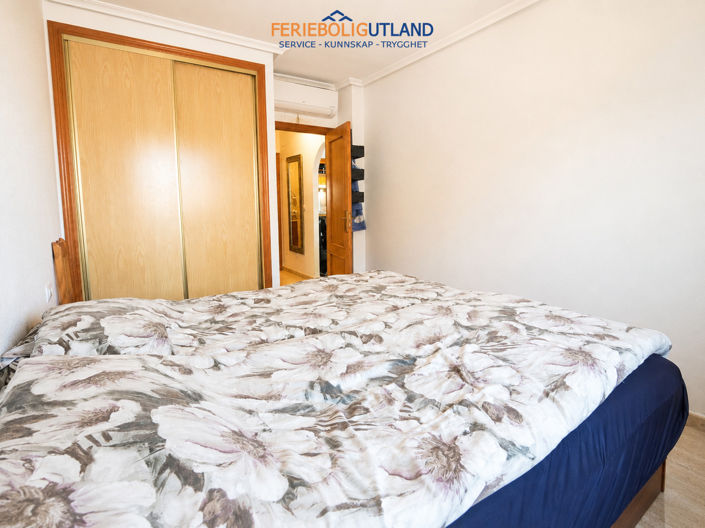 Image No.21-3 Bed Apartment for sale