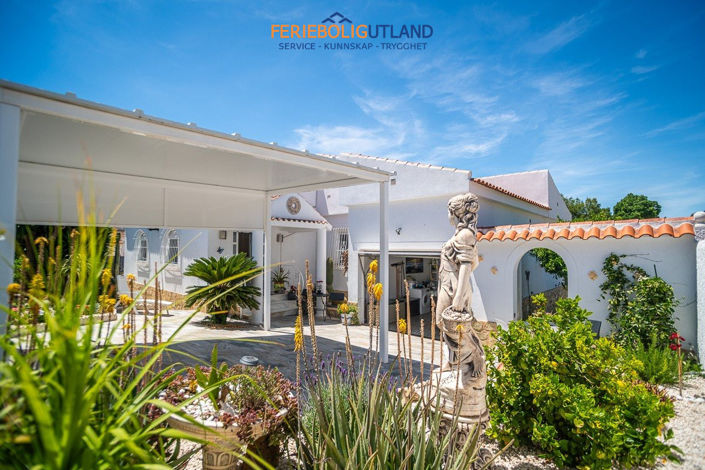 Image No.2-3 Bed Villa for sale