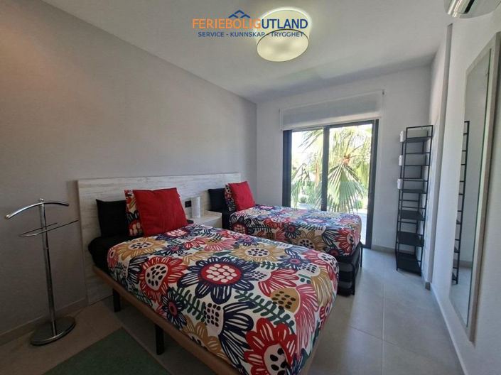 Image No.19-2 Bed Apartment for sale