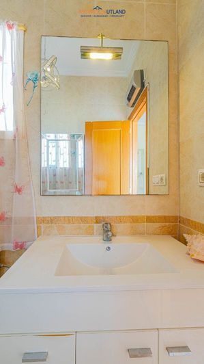 Image No.41-3 Bed Quad for sale