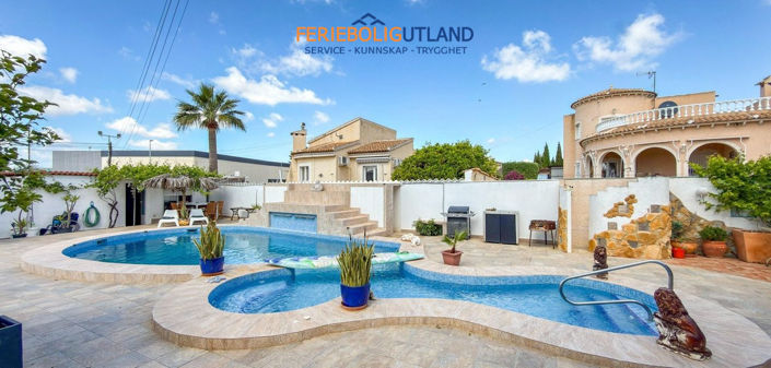 Image No.17-7 Bed Villa for sale