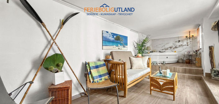 Image No.9-7 Bed Villa for sale