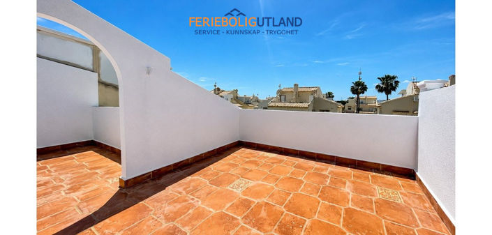 Image No.2-2 Bed Townhouse for sale