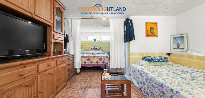 Image No.16-2 Bed Townhouse for sale