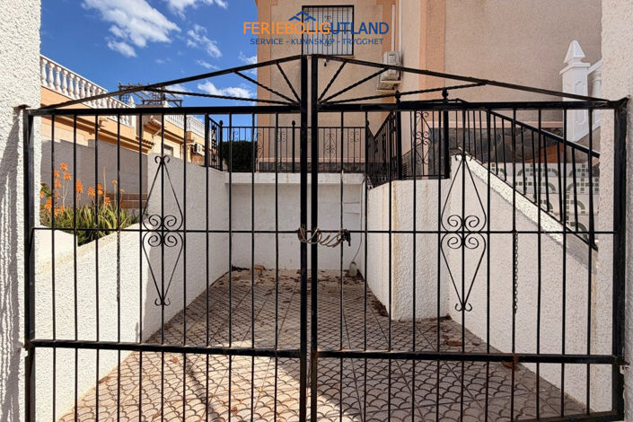 Image No.17-2 Bed Townhouse for sale