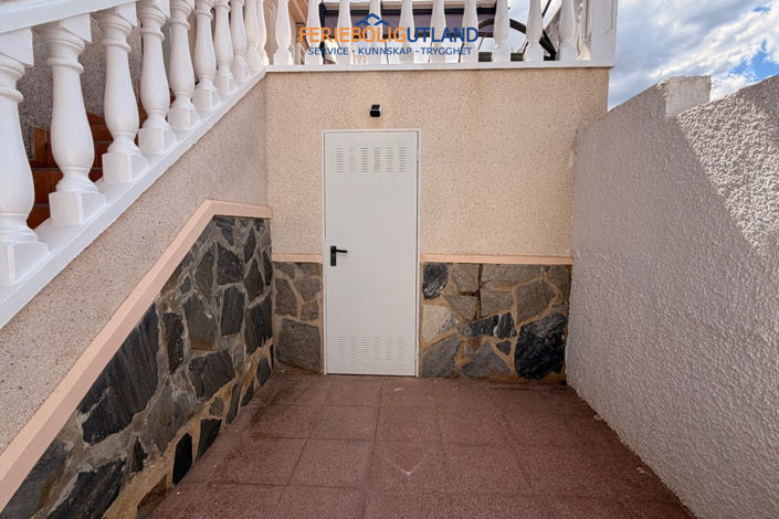 Image No.23-2 Bed Townhouse for sale