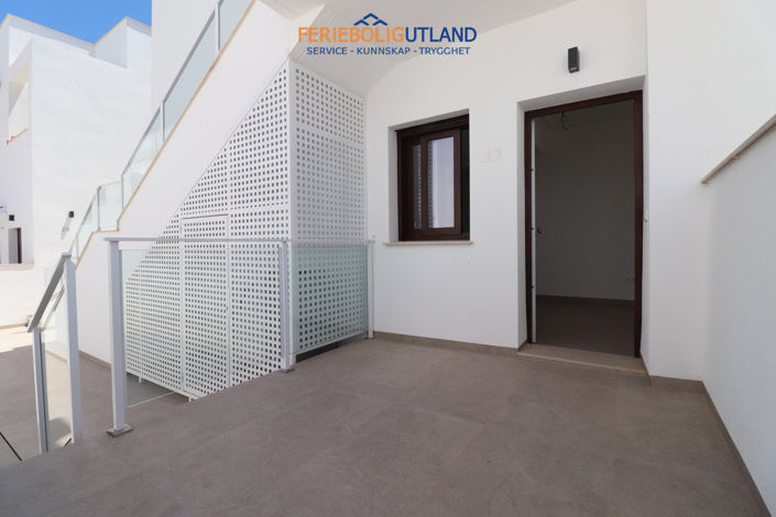 Image No.22-3 Bed Apartment for sale