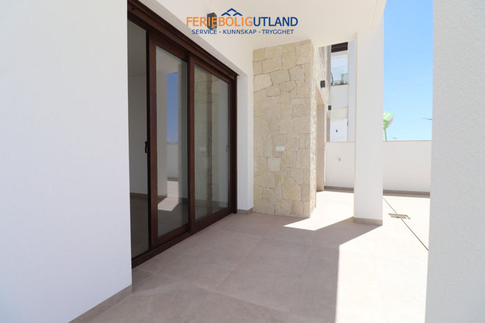 Image No.23-3 Bed Apartment for sale