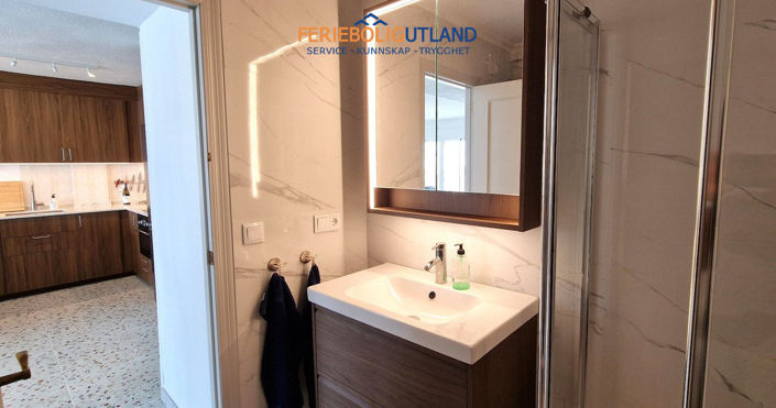 Image No.18-2 Bed Apartment for sale