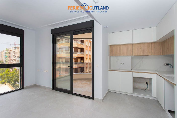 Image No.5-2 Bed Apartment for sale