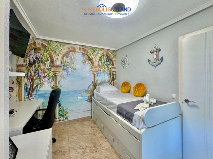 Image No.15-2 Bed Apartment for sale