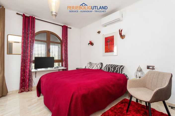 Image No.13-4 Bed Villa for sale