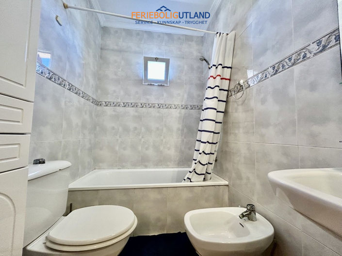 Image No.16-2 Bed Apartment for sale