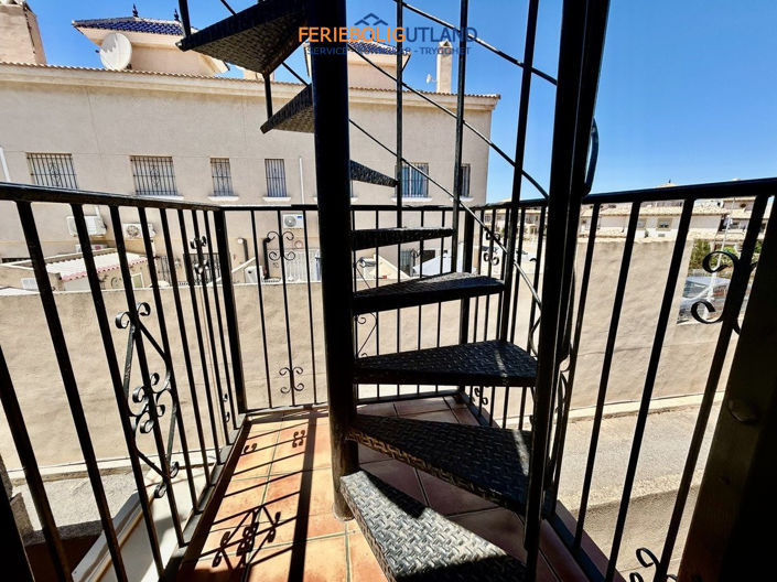 Image No.17-2 Bed Apartment for sale