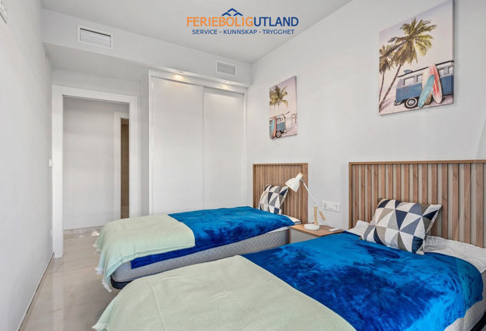 Image No.18-3 Bed Apartment for sale