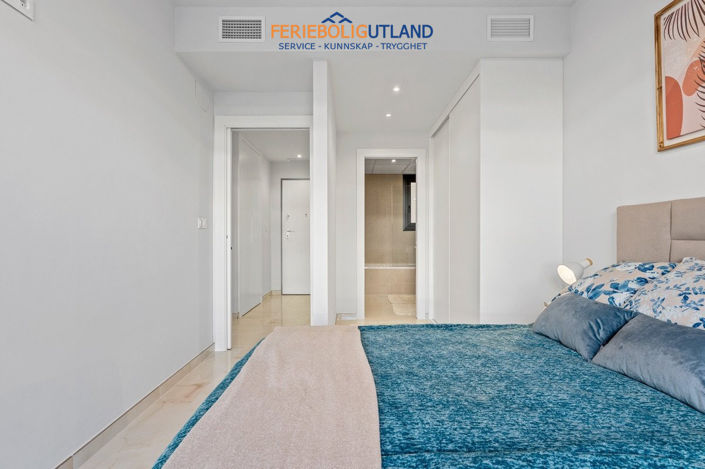 Image No.20-3 Bed Apartment for sale