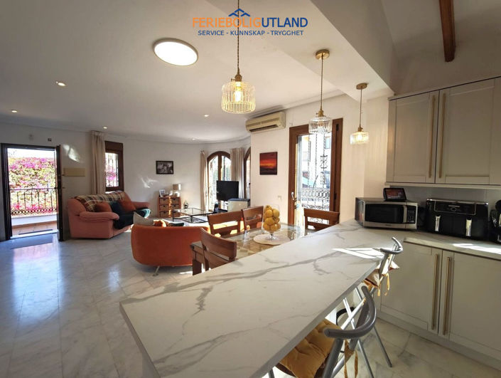 Image No.13-4 Bed Villa for sale