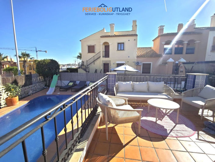 Image No.48-4 Bed Villa for sale