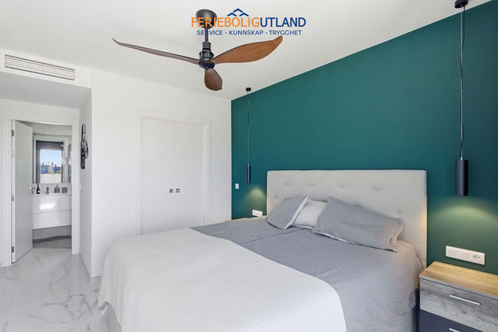 Image No.17-3 Bed Apartment for sale